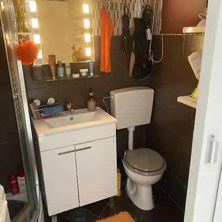 Dejt I Gamla Stan * Kaštela
