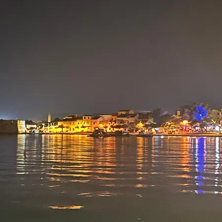 Dejt I Gamla Stan * Kaštela